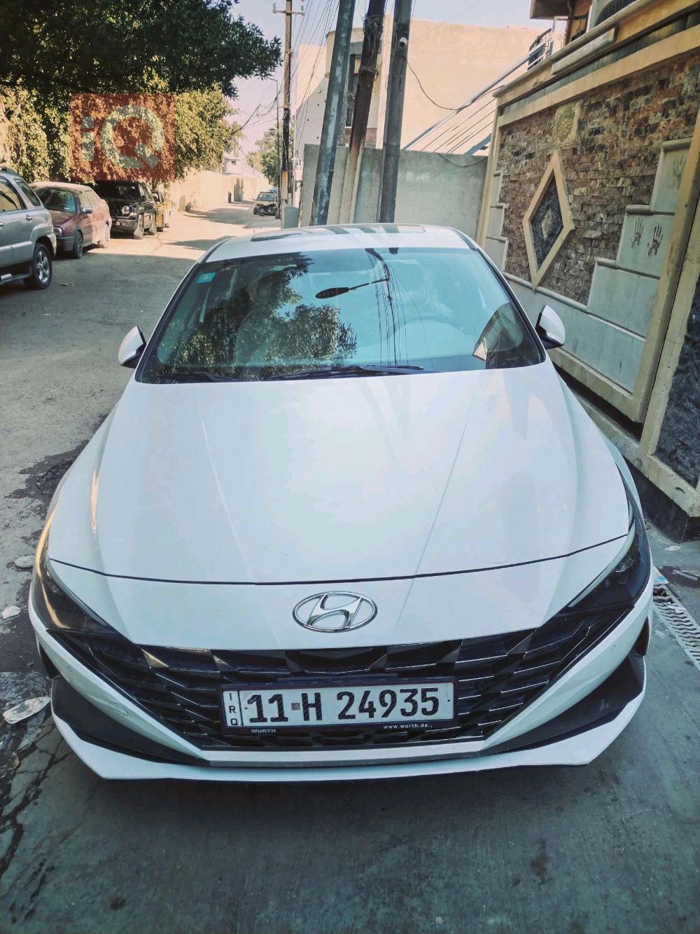 هیوندای ئەلەنترا